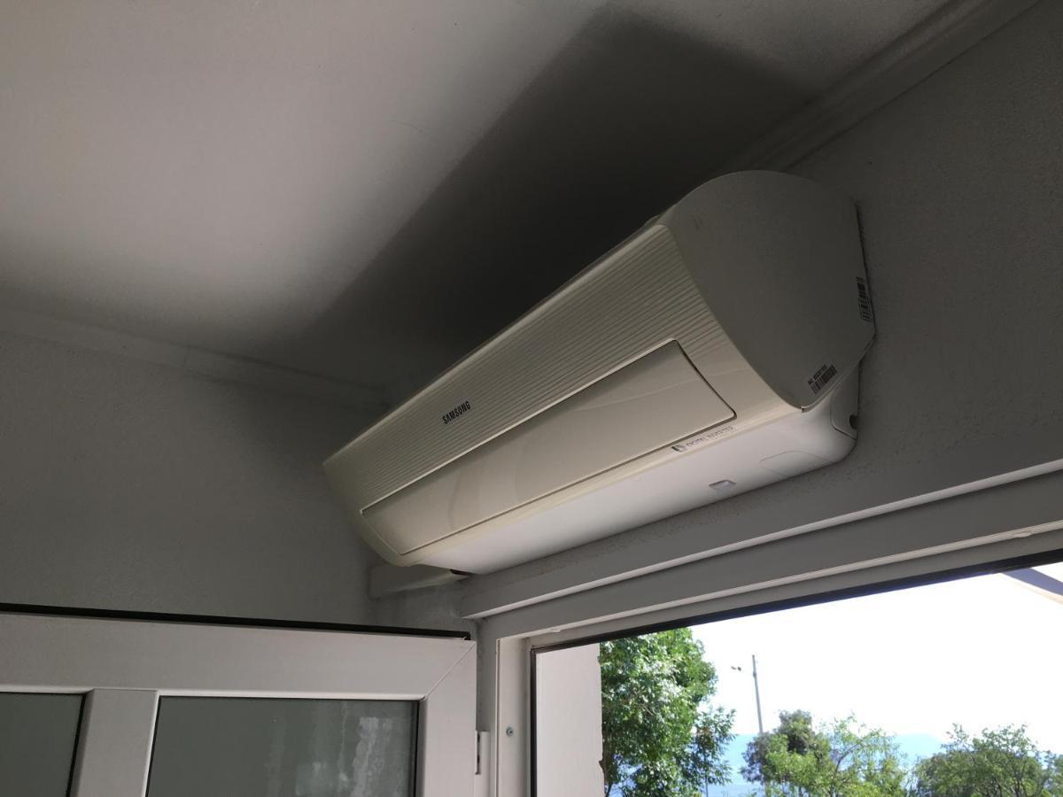 Studio Apartman Jojo Apartment Сен Екстериор снимка