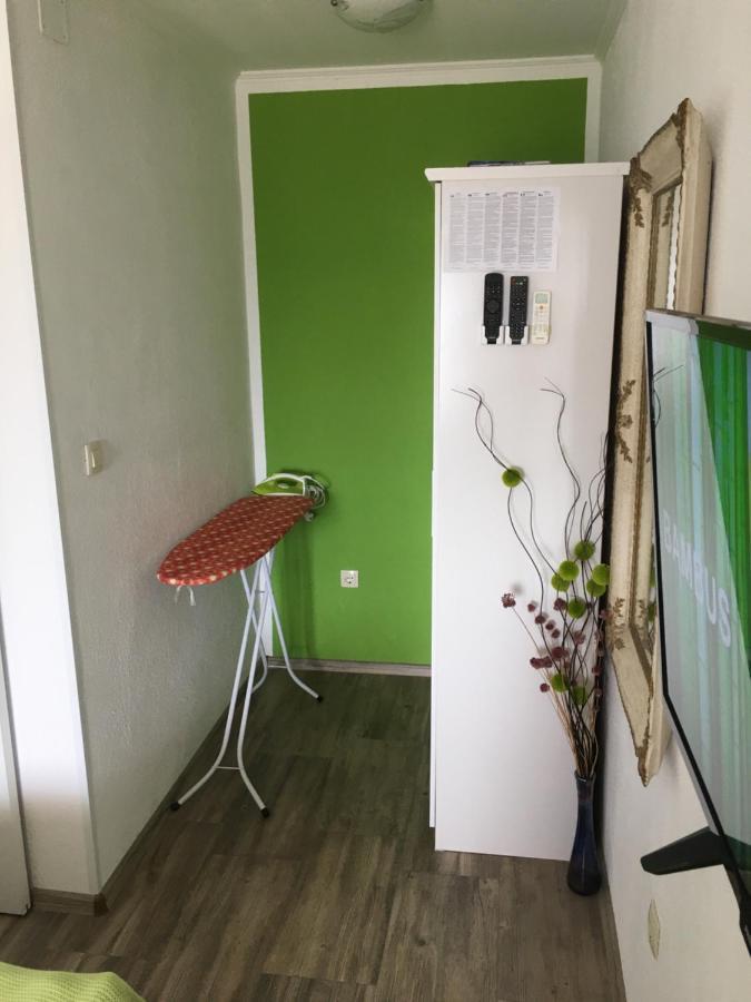 Studio Apartman Jojo Apartment Сен Екстериор снимка
